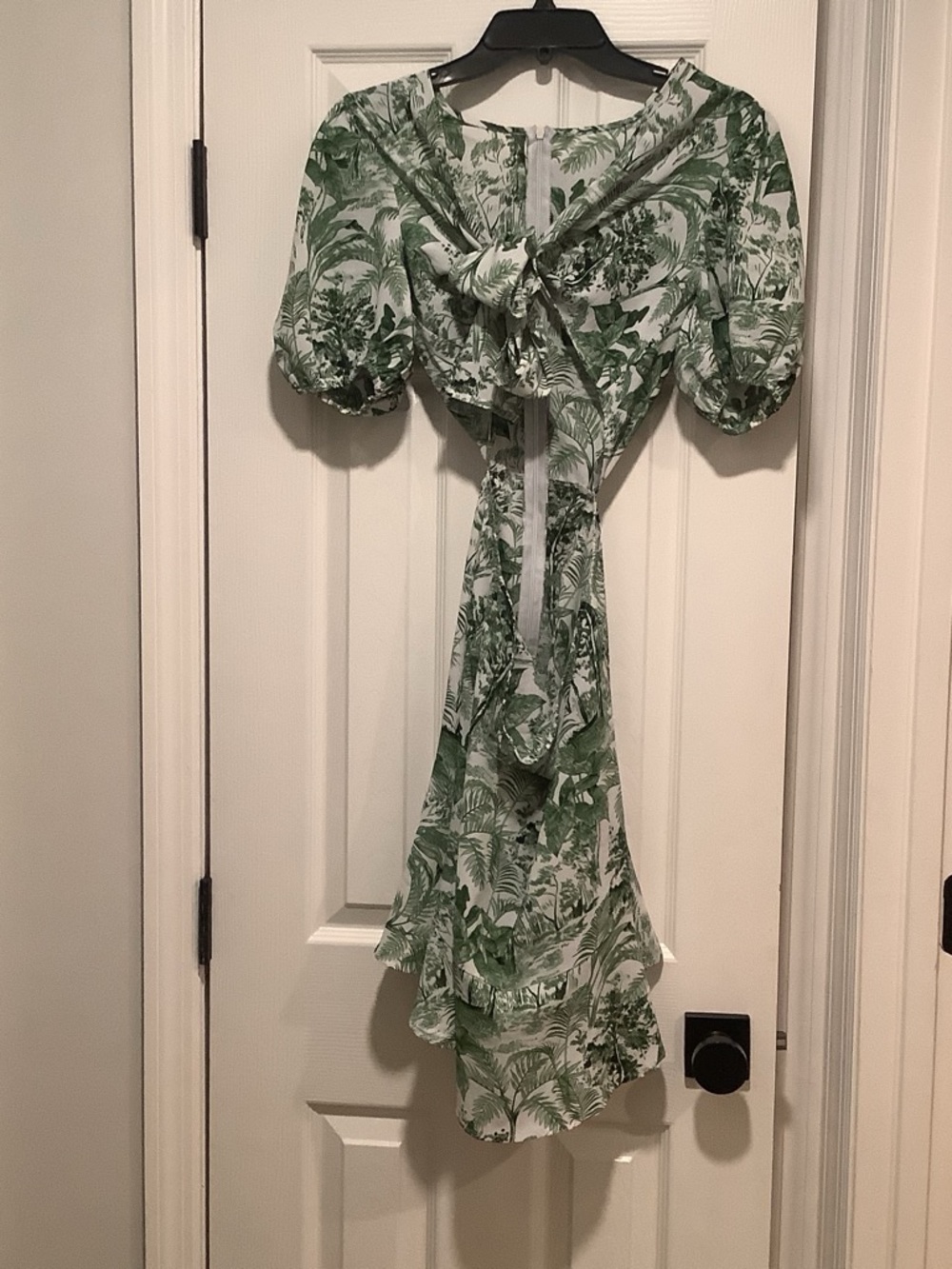 Green Botanical Print Puff-Sleeve Midi Dress